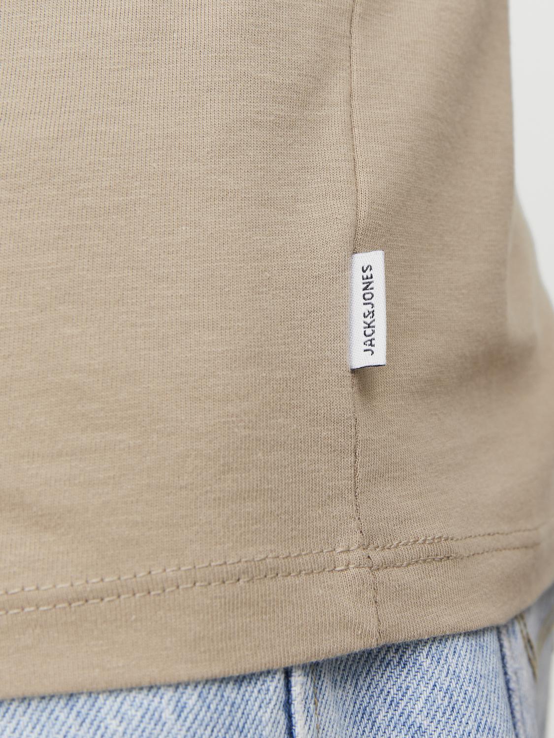 model_shot-detail
